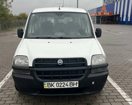 Белый Фиат Добло, объемом двигателя 1.91 л и пробегом 260 тыс. км за 4200 $, фото 1 на Automoto.ua