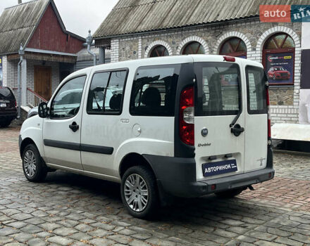 Белый Фиат Добло, объемом двигателя 1.37 л и пробегом 175 тыс. км за 4200 $, фото 5 на Automoto.ua