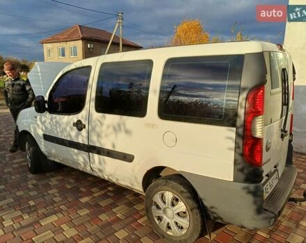 Белый Фиат Добло, объемом двигателя 1.9 л и пробегом 342 тыс. км за 3800 $, фото 1 на Automoto.ua