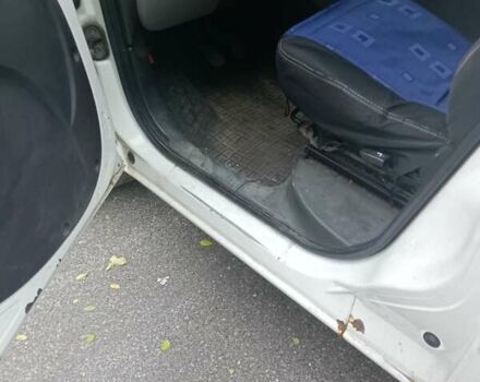 Белый Фиат Добло, объемом двигателя 1.4 л и пробегом 215 тыс. км за 3300 $, фото 2 на Automoto.ua