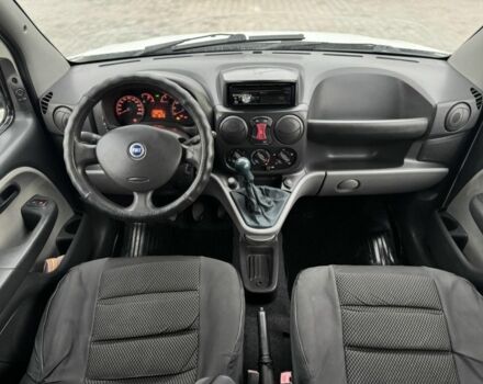 Белый Фиат Добло, объемом двигателя 1.9 л и пробегом 390 тыс. км за 3600 $, фото 6 на Automoto.ua