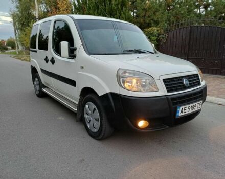Белый Фиат Добло, объемом двигателя 1.6 л и пробегом 250 тыс. км за 5150 $, фото 2 на Automoto.ua