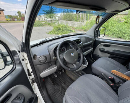 Белый Фиат Добло, объемом двигателя 1.6 л и пробегом 260 тыс. км за 3400 $, фото 9 на Automoto.ua