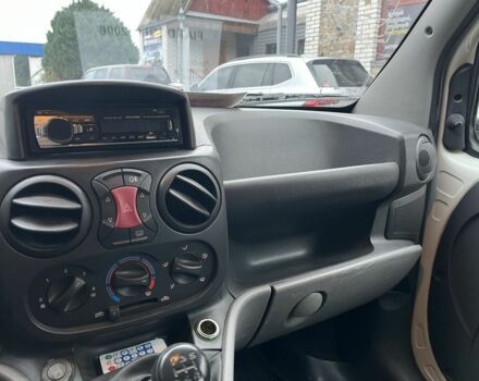 Белый Фиат Добло, объемом двигателя 1.4 л и пробегом 175 тыс. км за 4200 $, фото 12 на Automoto.ua