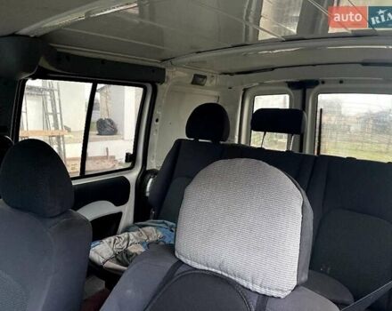 Белый Фиат Добло, объемом двигателя 1.9 л и пробегом 273 тыс. км за 4100 $, фото 4 на Automoto.ua