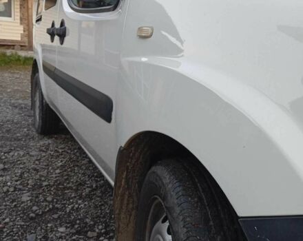 Белый Фиат Добло, объемом двигателя 1.9 л и пробегом 365 тыс. км за 3500 $, фото 4 на Automoto.ua