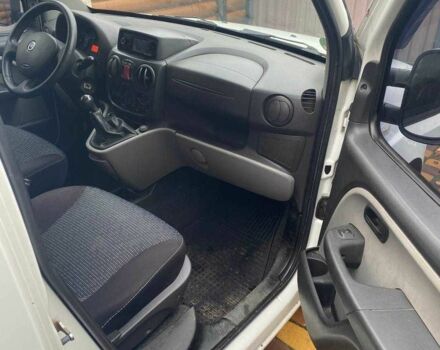 Белый Фиат Добло, объемом двигателя 1.9 л и пробегом 266 тыс. км за 3700 $, фото 8 на Automoto.ua