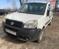 Белый Фиат Добло, объемом двигателя 1.2 л и пробегом 260 тыс. км за 4500 $, фото 1 на Automoto.ua