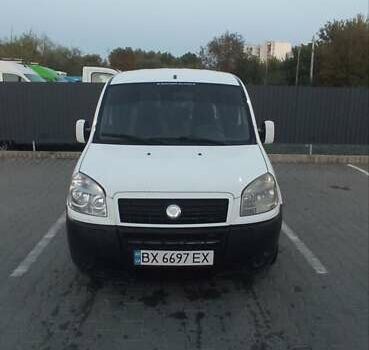 Белый Фиат Добло, объемом двигателя 1.6 л и пробегом 397 тыс. км за 3300 $, фото 3 на Automoto.ua