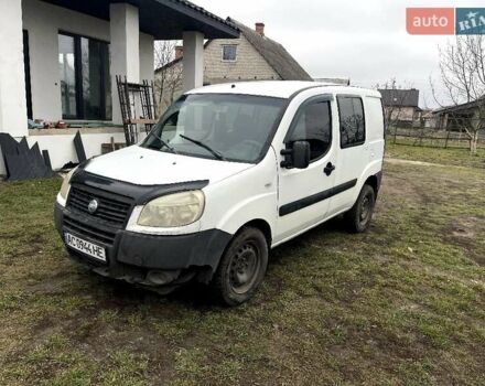Белый Фиат Добло, объемом двигателя 1.9 л и пробегом 273 тыс. км за 4100 $, фото 5 на Automoto.ua