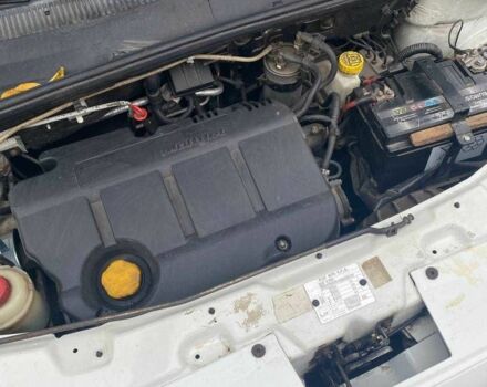 Белый Фиат Добло, объемом двигателя 1.9 л и пробегом 266 тыс. км за 3700 $, фото 12 на Automoto.ua