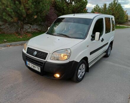 Белый Фиат Добло, объемом двигателя 1.6 л и пробегом 250 тыс. км за 5150 $, фото 6 на Automoto.ua