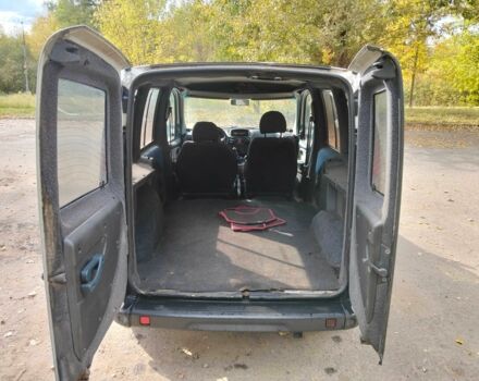 Белый Фиат Добло, объемом двигателя 1.2 л и пробегом 269 тыс. км за 3000 $, фото 4 на Automoto.ua