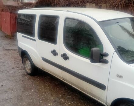 Белый Фиат Добло, объемом двигателя 1.4 л и пробегом 195 тыс. км за 2999 $, фото 2 на Automoto.ua