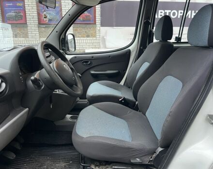 Белый Фиат Добло, объемом двигателя 1.4 л и пробегом 175 тыс. км за 4200 $, фото 9 на Automoto.ua