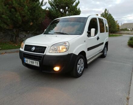 Белый Фиат Добло, объемом двигателя 1.6 л и пробегом 250 тыс. км за 5150 $, фото 1 на Automoto.ua