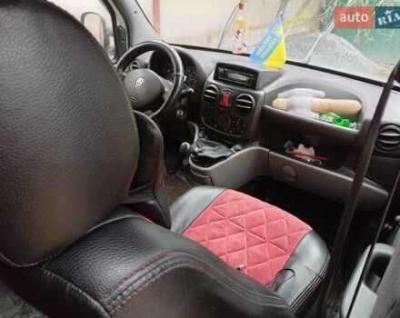 Белый Фиат Добло, объемом двигателя 1.37 л и пробегом 298 тыс. км за 2999 $, фото 3 на Automoto.ua