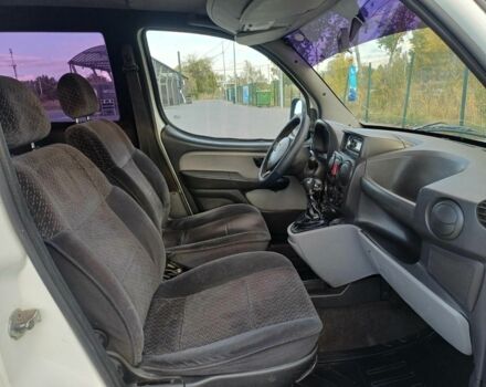 Белый Фиат Добло, объемом двигателя 1.6 л и пробегом 250 тыс. км за 5150 $, фото 10 на Automoto.ua