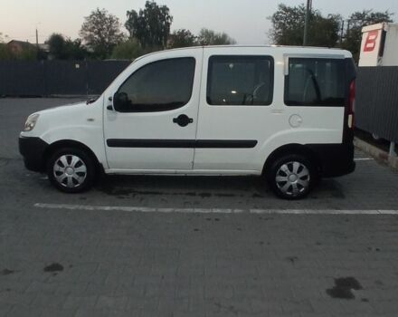 Білий Фіат Добло, об'ємом двигуна 1.6 л та пробігом 397 тис. км за 3400 $, фото 6 на Automoto.ua