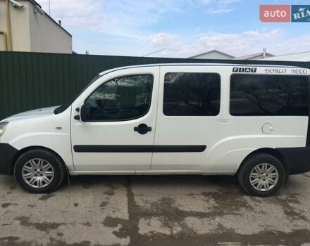 Белый Фиат Добло, объемом двигателя 1.9 л и пробегом 248 тыс. км за 5800 $, фото 3 на Automoto.ua