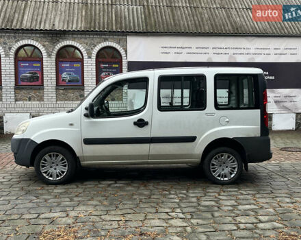 Белый Фиат Добло, объемом двигателя 1.37 л и пробегом 175 тыс. км за 4200 $, фото 6 на Automoto.ua