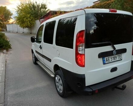 Белый Фиат Добло, объемом двигателя 1.6 л и пробегом 250 тыс. км за 5150 $, фото 3 на Automoto.ua