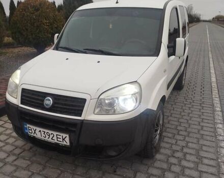 Белый Фиат Добло, объемом двигателя 1.9 л и пробегом 300 тыс. км за 4500 $, фото 4 на Automoto.ua