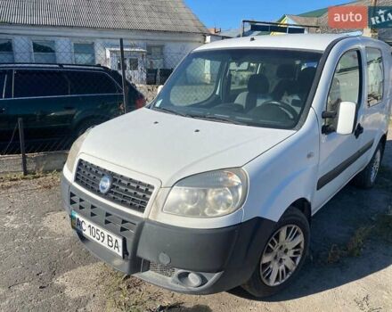 Белый Фиат Добло, объемом двигателя 1.25 л и пробегом 230 тыс. км за 3200 $, фото 2 на Automoto.ua