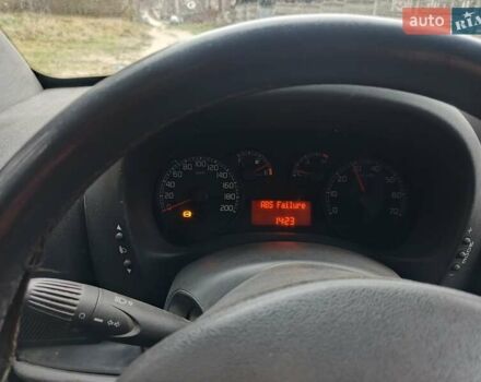 Белый Фиат Добло, объемом двигателя 1.9 л и пробегом 308 тыс. км за 4200 $, фото 2 на Automoto.ua