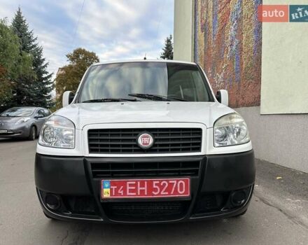 Белый Фиат Добло, объемом двигателя 1.9 л и пробегом 189 тыс. км за 5990 $, фото 3 на Automoto.ua