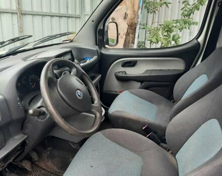 Белый Фиат Добло, объемом двигателя 0 л и пробегом 280 тыс. км за 2550 $, фото 2 на Automoto.ua