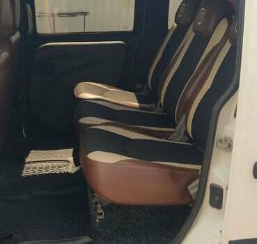 Білий Фіат Добло, об'ємом двигуна 1.9 л та пробігом 317 тис. км за 4400 $, фото 7 на Automoto.ua