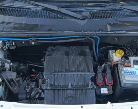 Белый Фиат Добло, объемом двигателя 1.4 л и пробегом 170 тыс. км за 3900 $, фото 5 на Automoto.ua