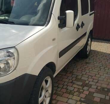 Білий Фіат Добло, об'ємом двигуна 1.9 л та пробігом 317 тис. км за 4400 $, фото 1 на Automoto.ua