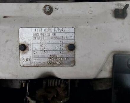 Белый Фиат Добло, объемом двигателя 1.2 л и пробегом 500 тыс. км за 2950 $, фото 6 на Automoto.ua