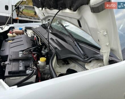 Белый Фиат Добло, объемом двигателя 1.9 л и пробегом 189 тыс. км за 5990 $, фото 35 на Automoto.ua