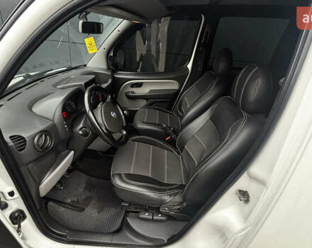 Білий Фіат Добло, об'ємом двигуна 1.2 л та пробігом 260 тис. км за 4600 $, фото 9 на Automoto.ua