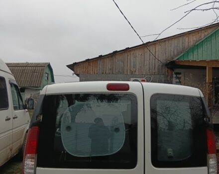 Белый Фиат Добло, объемом двигателя 1.3 л и пробегом 218 тыс. км за 5500 $, фото 5 на Automoto.ua