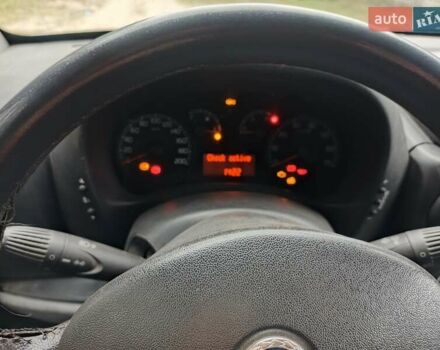 Белый Фиат Добло, объемом двигателя 1.9 л и пробегом 308 тыс. км за 4200 $, фото 9 на Automoto.ua