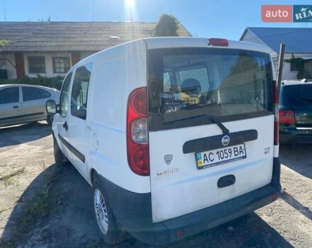 Белый Фиат Добло, объемом двигателя 1.25 л и пробегом 230 тыс. км за 3200 $, фото 1 на Automoto.ua