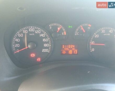 Белый Фиат Добло, объемом двигателя 1.3 л и пробегом 311 тыс. км за 3750 $, фото 20 на Automoto.ua