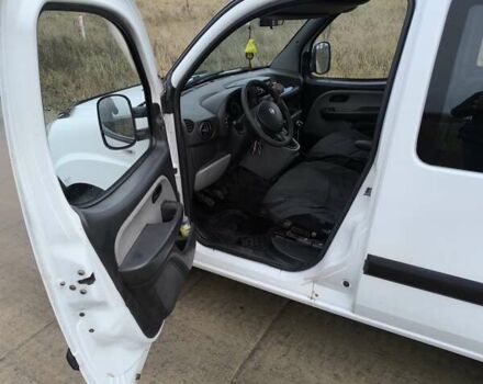 Белый Фиат Добло, объемом двигателя 1.2 л и пробегом 260 тыс. км за 4200 $, фото 15 на Automoto.ua