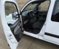Белый Фиат Добло, объемом двигателя 1.2 л и пробегом 260 тыс. км за 4200 $, фото 15 на Automoto.ua