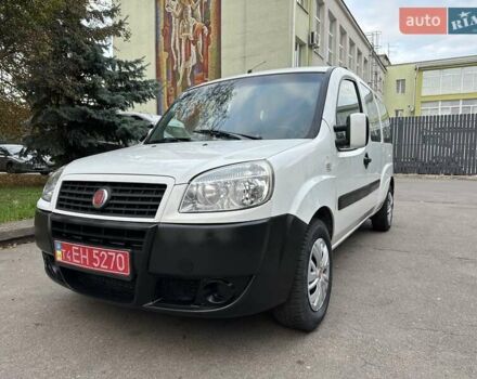 Белый Фиат Добло, объемом двигателя 1.9 л и пробегом 189 тыс. км за 5990 $, фото 7 на Automoto.ua