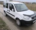 Белый Фиат Добло, объемом двигателя 1.2 л и пробегом 260 тыс. км за 4200 $, фото 2 на Automoto.ua
