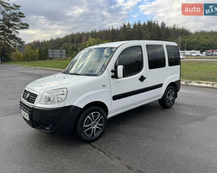 Білий Фіат Добло, об'ємом двигуна 1.3 л та пробігом 317 тис. км за 4650 $, фото 2 на Automoto.ua