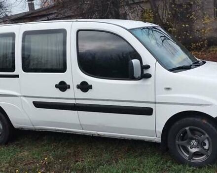 Белый Фиат Добло, объемом двигателя 1.3 л и пробегом 246 тыс. км за 4500 $, фото 7 на Automoto.ua