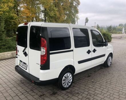 Белый Фиат Добло, объемом двигателя 1.3 л и пробегом 230 тыс. км за 4400 $, фото 3 на Automoto.ua