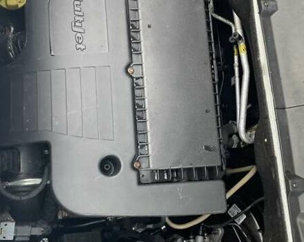 Белый Фиат Добло, объемом двигателя 1.3 л и пробегом 200 тыс. км за 4950 $, фото 5 на Automoto.ua