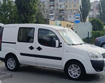 Белый Фиат Добло, объемом двигателя 1.9 л и пробегом 248 тыс. км за 5200 $, фото 5 на Automoto.ua